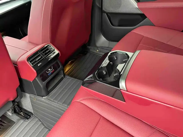 BMW 5 Series — Фото автомобиля 15