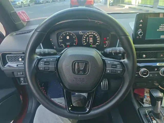 Honda Civic — Фото автомобиля 15