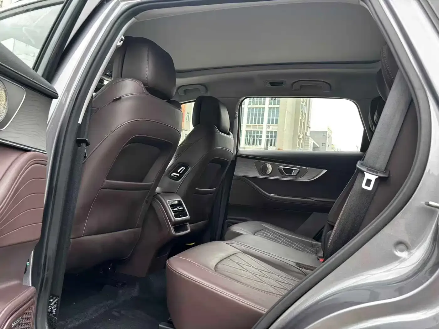 Chery Tiggo 8 PRO 2025 290T 2WD Premium Edition — Фото автомобиля 5