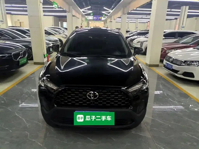 Toyota Corolla Cross — Фото автомобиля 2