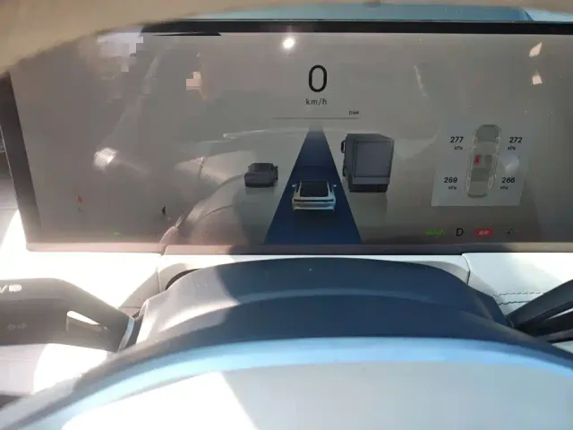 Geely Galaxy E8 — Фото автомобиля 7