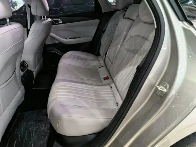 Geely Galaxy Stellar 6 — Фото автомобиля 16