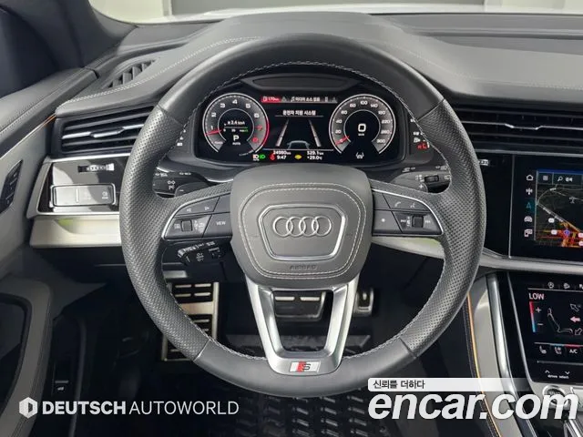 Audi Q8 55 TFSI quattro Premium — Фото автомобиля 13