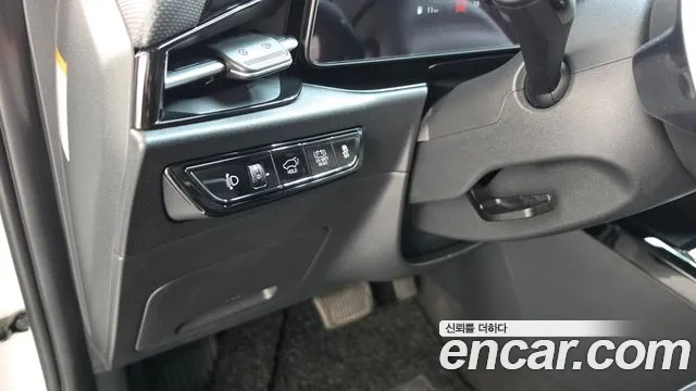 Kia Niro The All New — Фото автомобиля 25