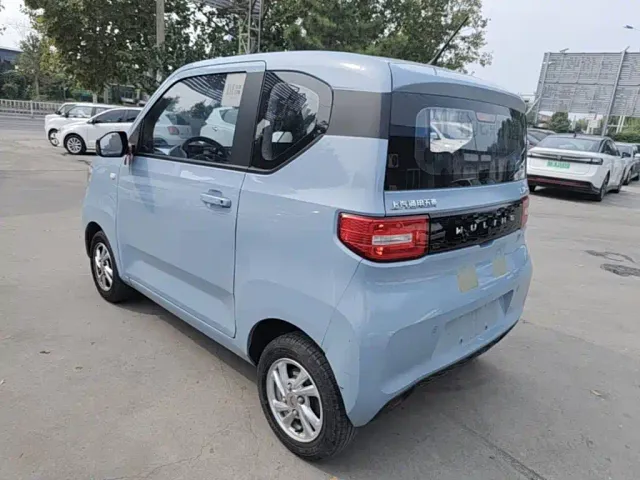 Wuling Motors Hongguang MINIEV 2020 Comfort Edition (LFP Battery) — Фото автомобиля 4
