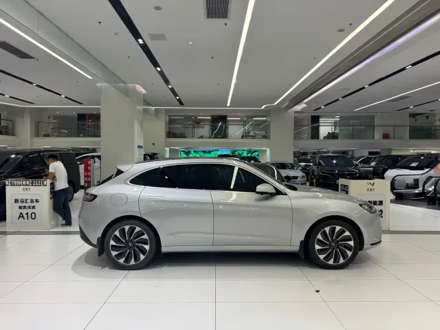 Aito M5 — Фото автомобиля 3