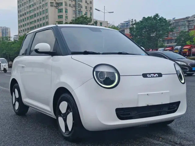 Changan Lumin — Фото автомобиля 3