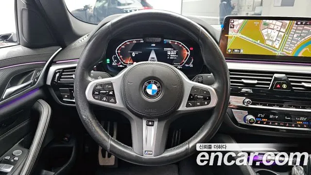 BMW 5-Series — Фото автомобиля 13