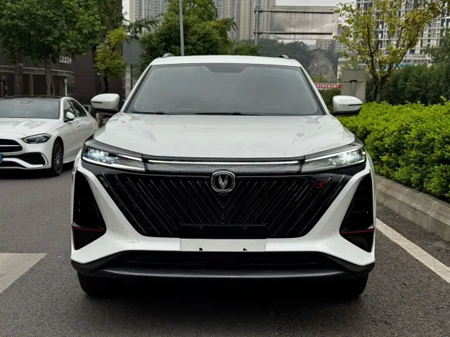 Changan CS75 Plus — Фото автомобиля 2