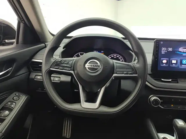 Nissan Teana — Фото автомобиля 15