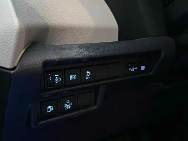 Toyota Sienna — Фото автомобиля 8