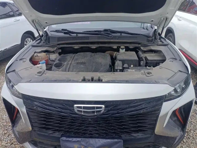 Geely Boyue — Фото автомобиля 9