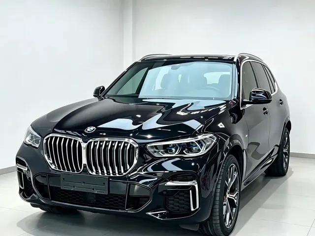 Фотография автомобиля — BMW X5