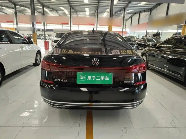 Volkswagen Passat — Фото автомобиля 5