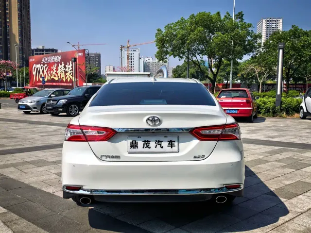 Toyota Camry — Фото автомобиля 4