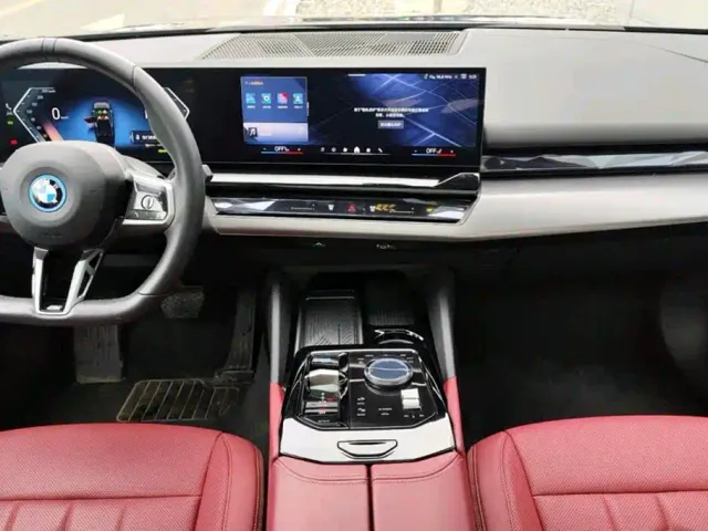BMW i5 — Фото автомобиля 13