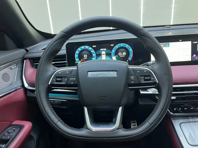 Jetour X70 Plus — Фото автомобиля 7