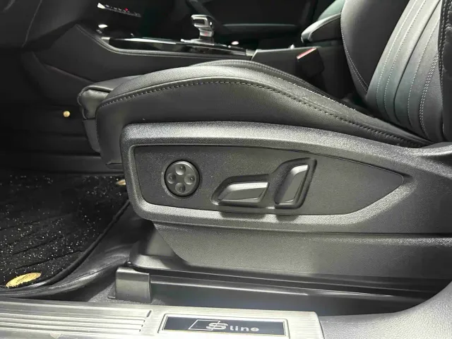 Audi Q5L — Фото автомобиля 12