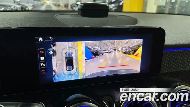 Mercedes-Benz EQB — Фото автомобиля 17