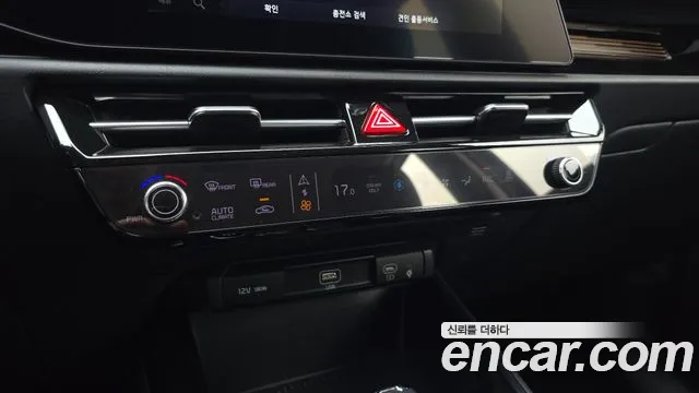 Kia Niro New — Фото автомобиля 18