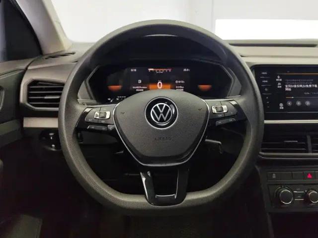 Volkswagen T-Cross — Фото автомобиля 15