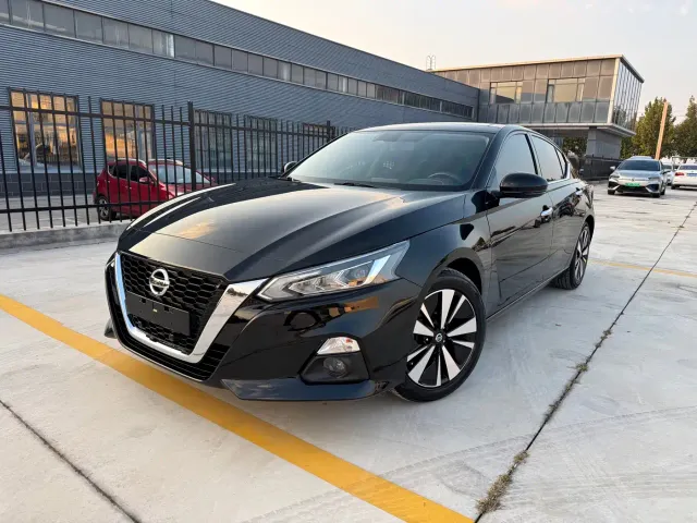 Фотография автомобиля — Nissan Teana