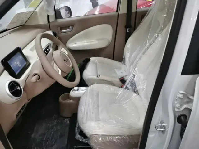 Wuling Hongguang Mini EV — Фото автомобиля 14