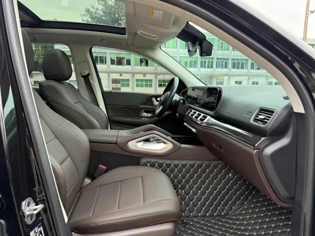 Mercedes-Benz GLE-Class — Фото автомобиля 8
