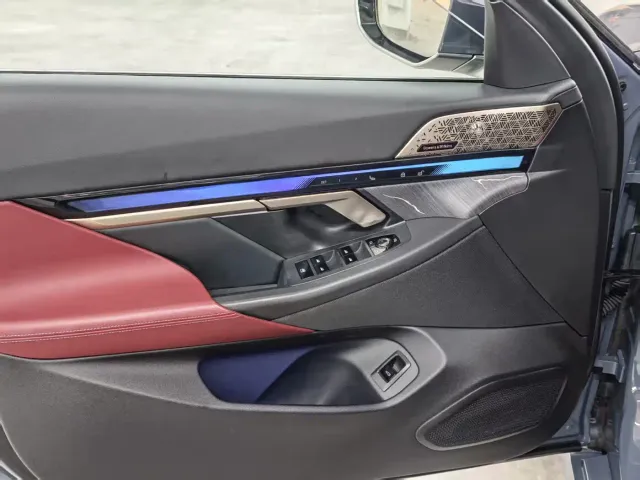BMW 5 Series — Фото автомобиля 7