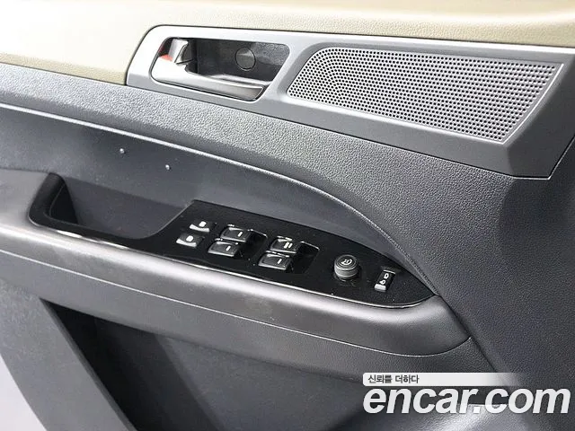 KGM Rexton — Фото автомобиля 10
