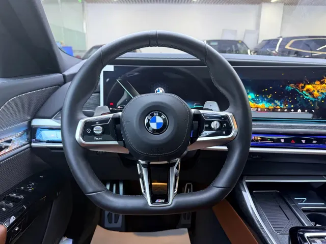 BMW 7 Series — Фото автомобиля 10