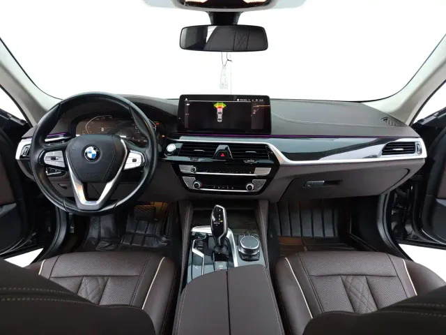 BMW 5 Series — Фото автомобиля 7