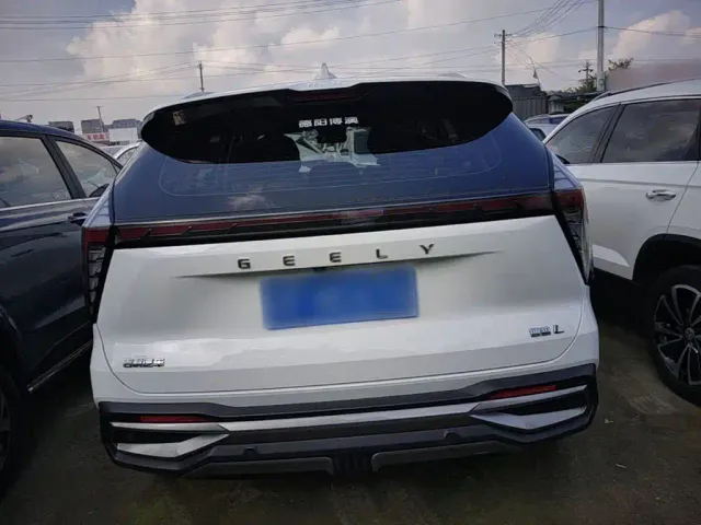Geely Boyue L — Фото автомобиля 5