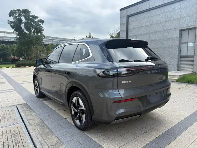 Geely Galaxy E5 — Фото автомобиля 15