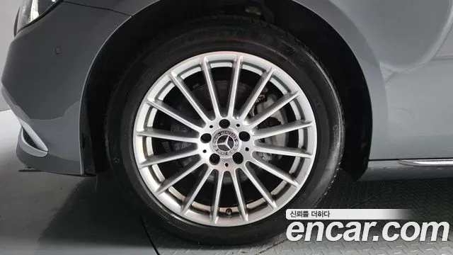 Mercedes-Benz E-Class W213 — Фото автомобиля 5