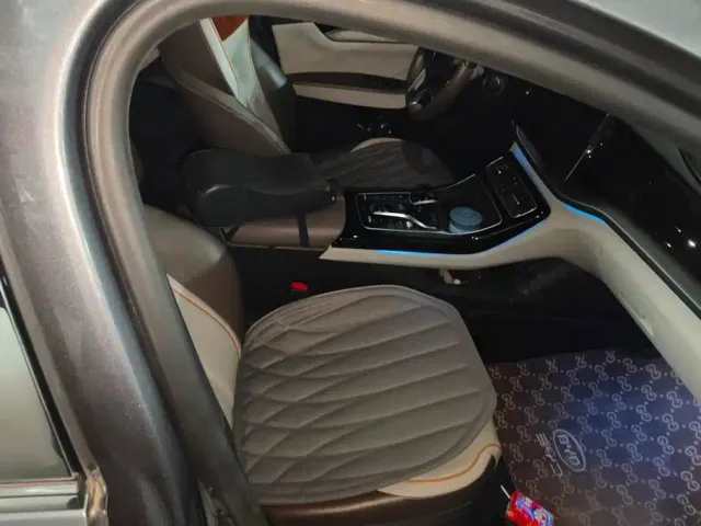 BYD Qin PLUS — Фото автомобиля 8