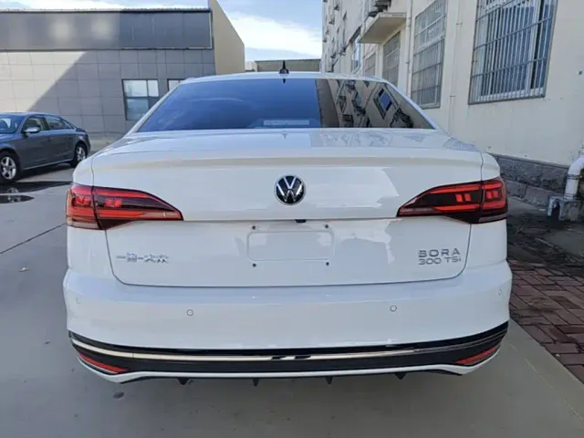 Volkswagen Bora — Фото автомобиля 5