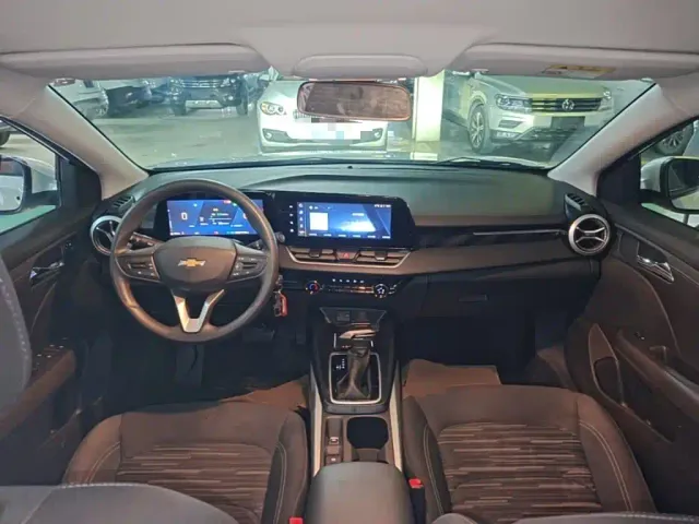 Chevrolet Monza — Фото автомобиля 9