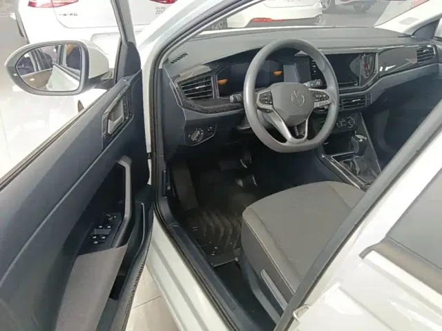 Volkswagen Lavida — Фото автомобиля 15