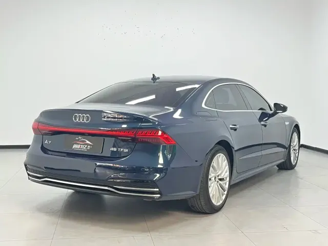 Audi A7L — Фото автомобиля 6