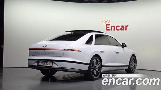 Hyundai Grandeur GN7 — Фото автомобиля 2