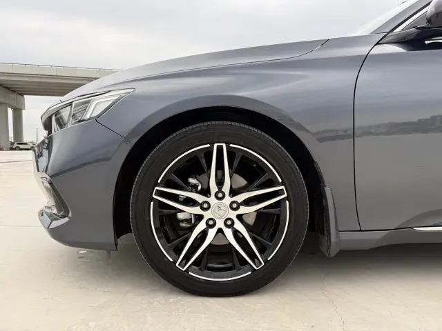 Honda Accord — Фото автомобиля 8
