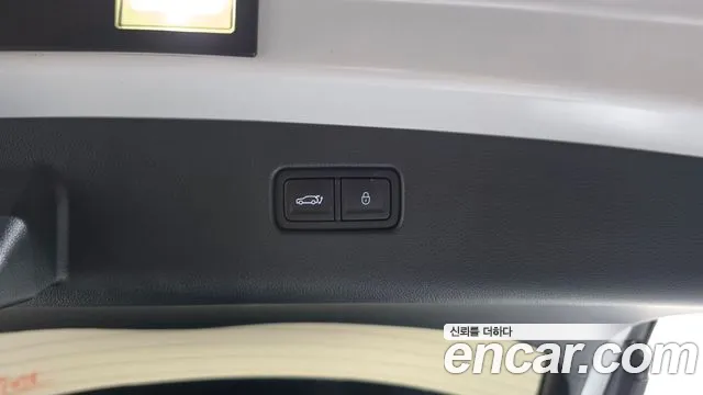 Genesis GV70 — Фото автомобиля 21