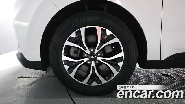 Kia Canival Carnival 4 поколение Бензин 9 мест Prestige — Фото автомобиля 2