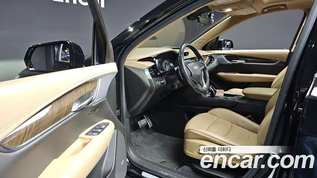 Cadillac XT6 — Фото автомобиля 11