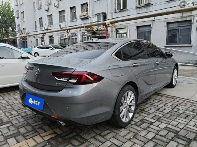 Buick Regal — Фото автомобиля 3