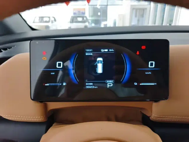 Wuling Starlight 730 — Фото автомобиля 11