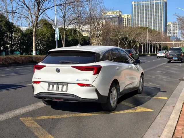 Buick Velite 6 — Фото автомобиля 5