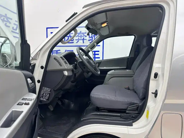 Foton Fengjing G7 — Фото автомобиля 17