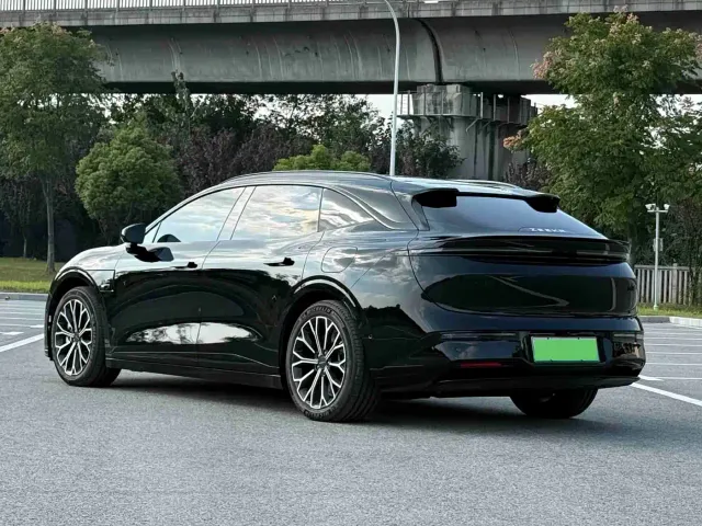 Zeekr 007 GT — Фото автомобиля 4